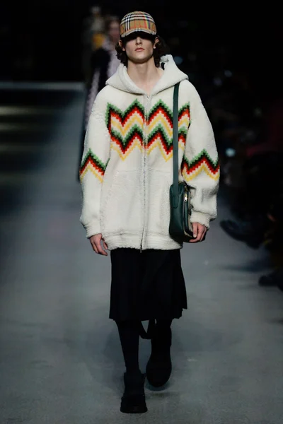 Look 33